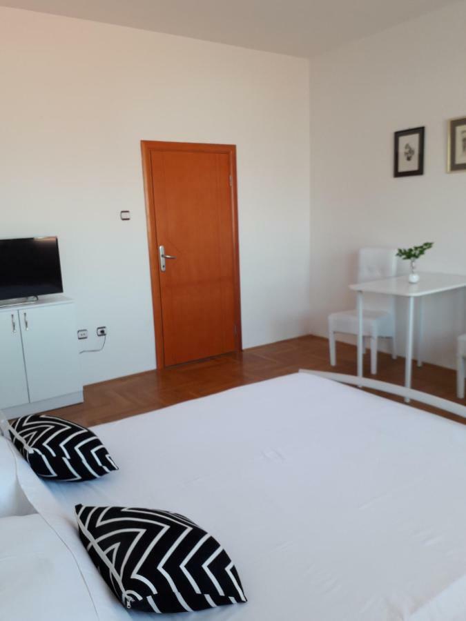 Apartman Dunja Ns 2 Újvidék Kültér fotó